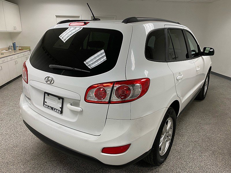 Used 2012 Hyundai Santa Fe GLS image 6