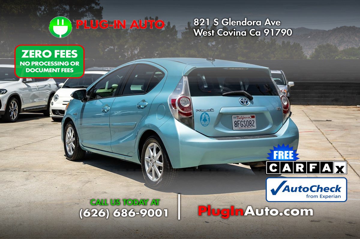 Used 2012 Toyota Prius C Four FWD image 2