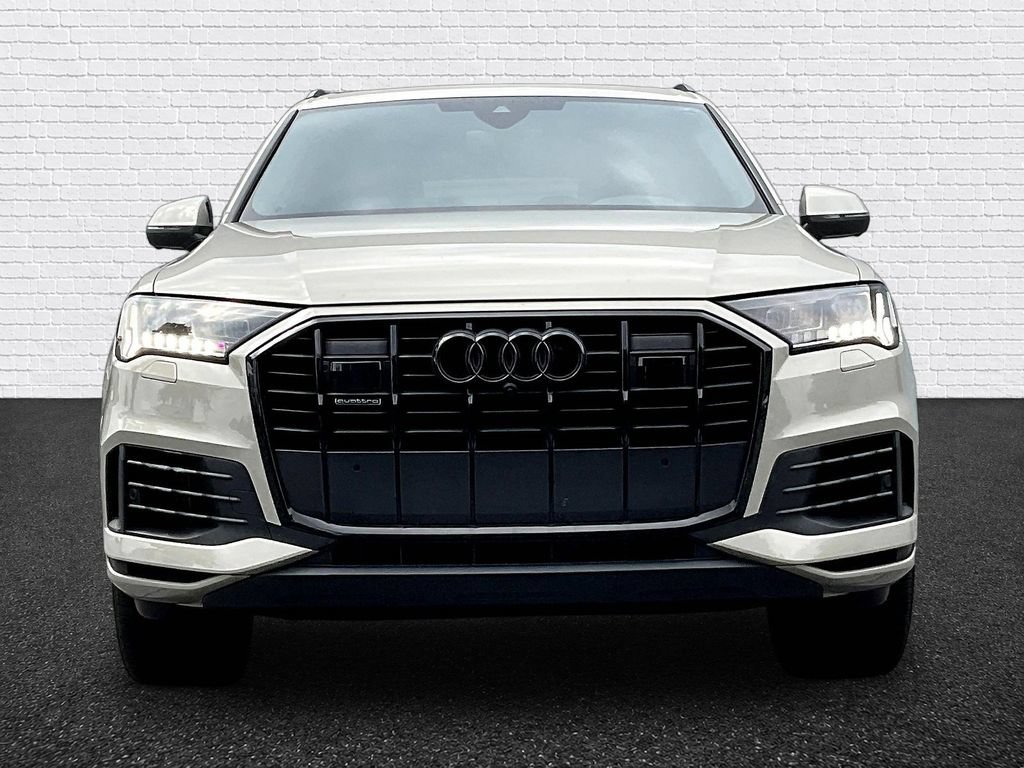 Used 2023 Audi Q7 3.0T Premium Plus w/ Premium Plus Package AWD/4WD image 2