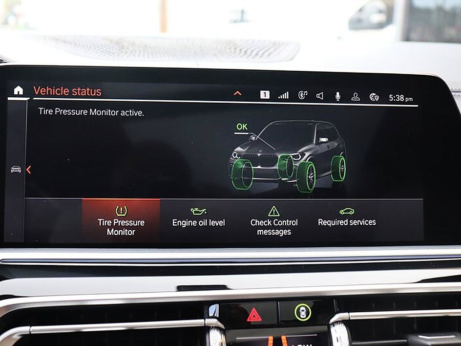 Used 2020 BMW X5 M50i w/ Executive Package AWD/4WD image 31