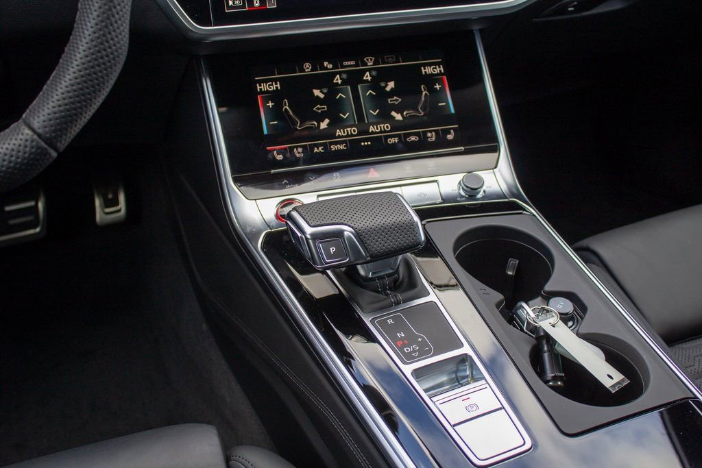 Used 2025 Audi RS 6 performance image 21