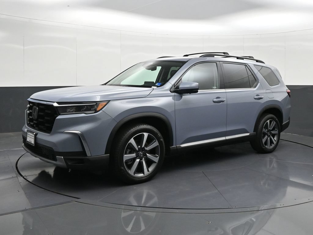Used 2024 Honda Pilot Elite image 1