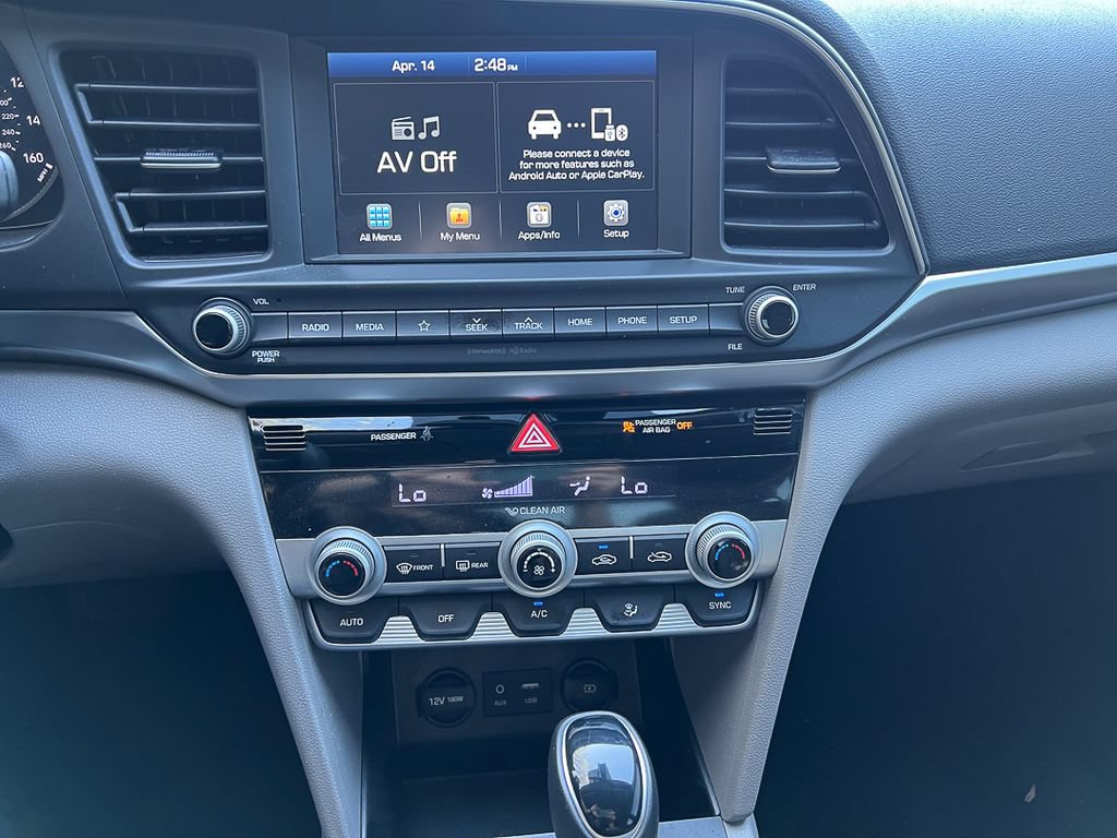 Used 2020 Hyundai Elantra SEL w/ Convenience Package (C2) FWD image 16
