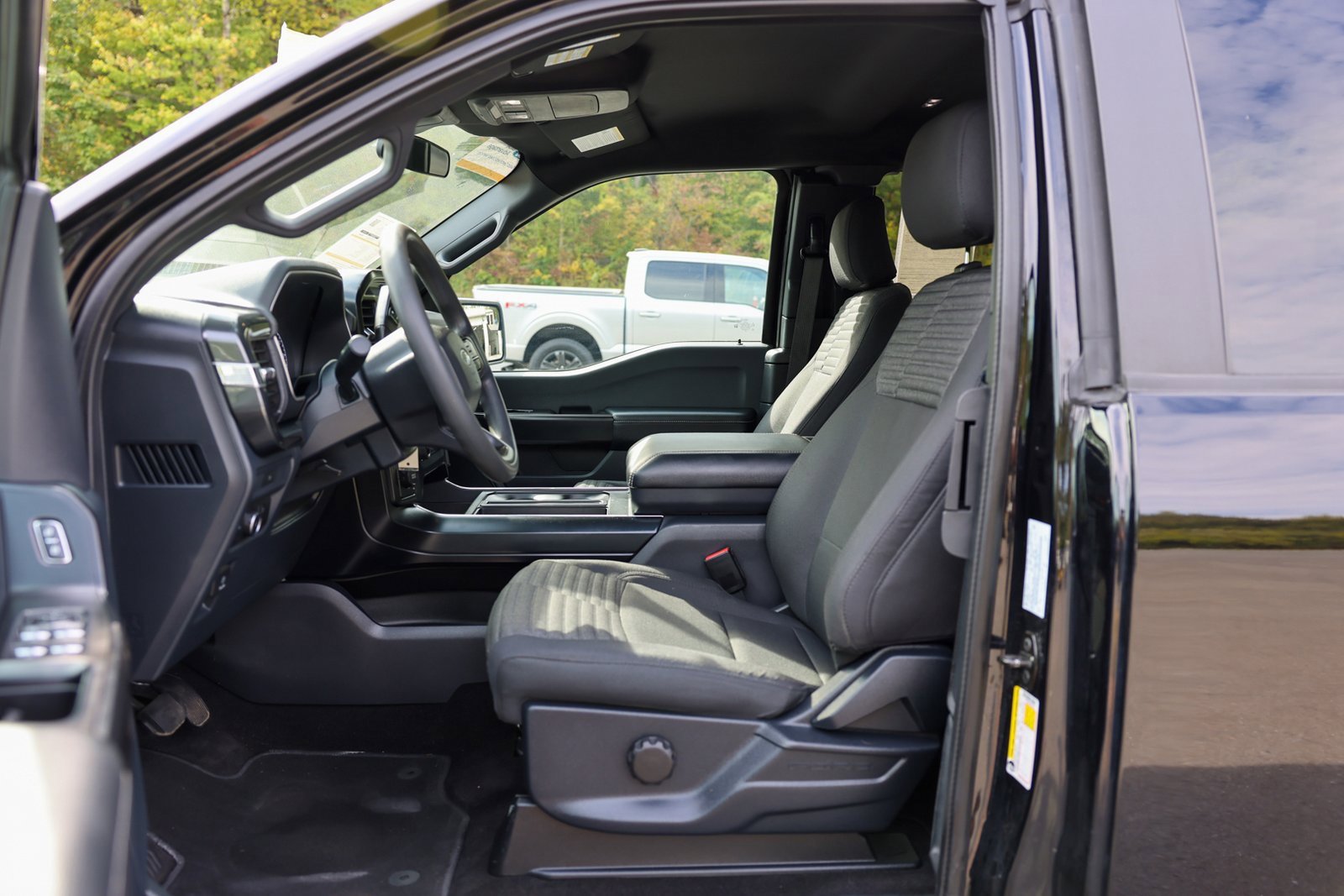 Certified 2022 Ford F150 XL w/ STX Appearance Package image 17