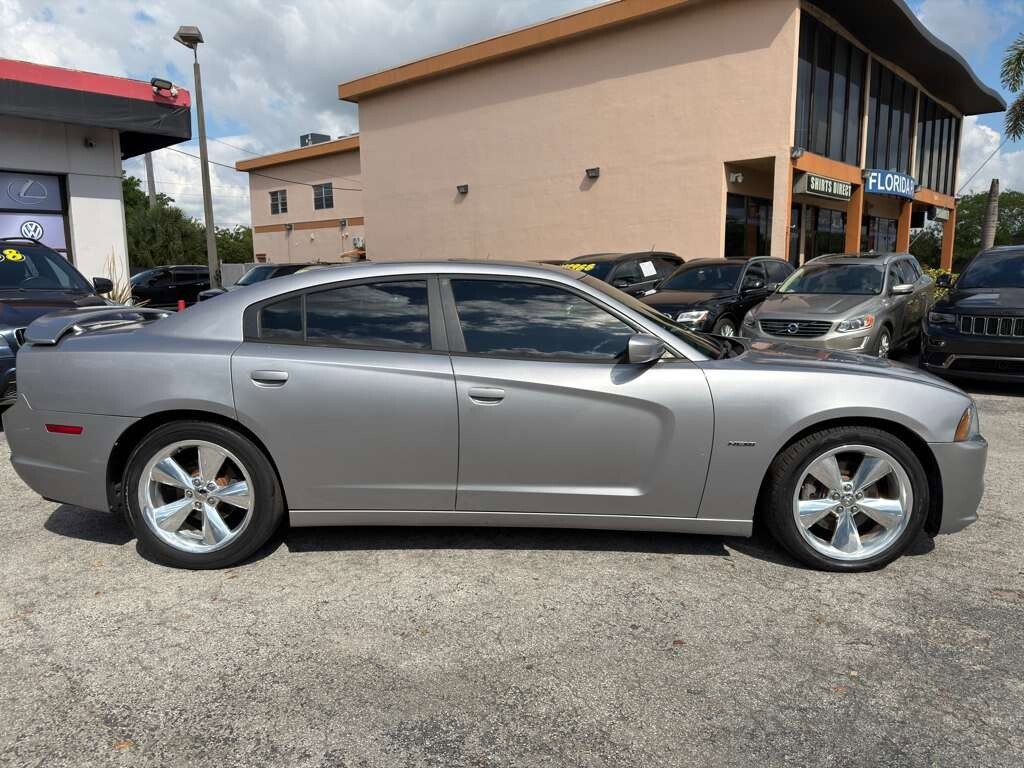 Used 2014 Dodge Charger R/T RWD image 6