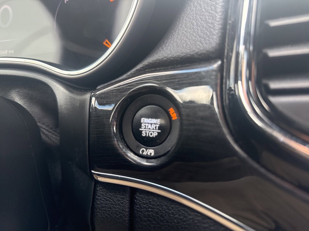 Used 2021 Jeep Grand Cherokee Trailhawk w/ Trailhawk Luxury Group image 33