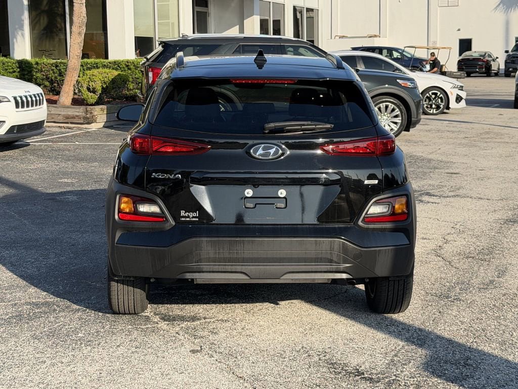 Used 2021 Hyundai Kona SEL Plus w/ Cargo Package AWD/4WD image 6