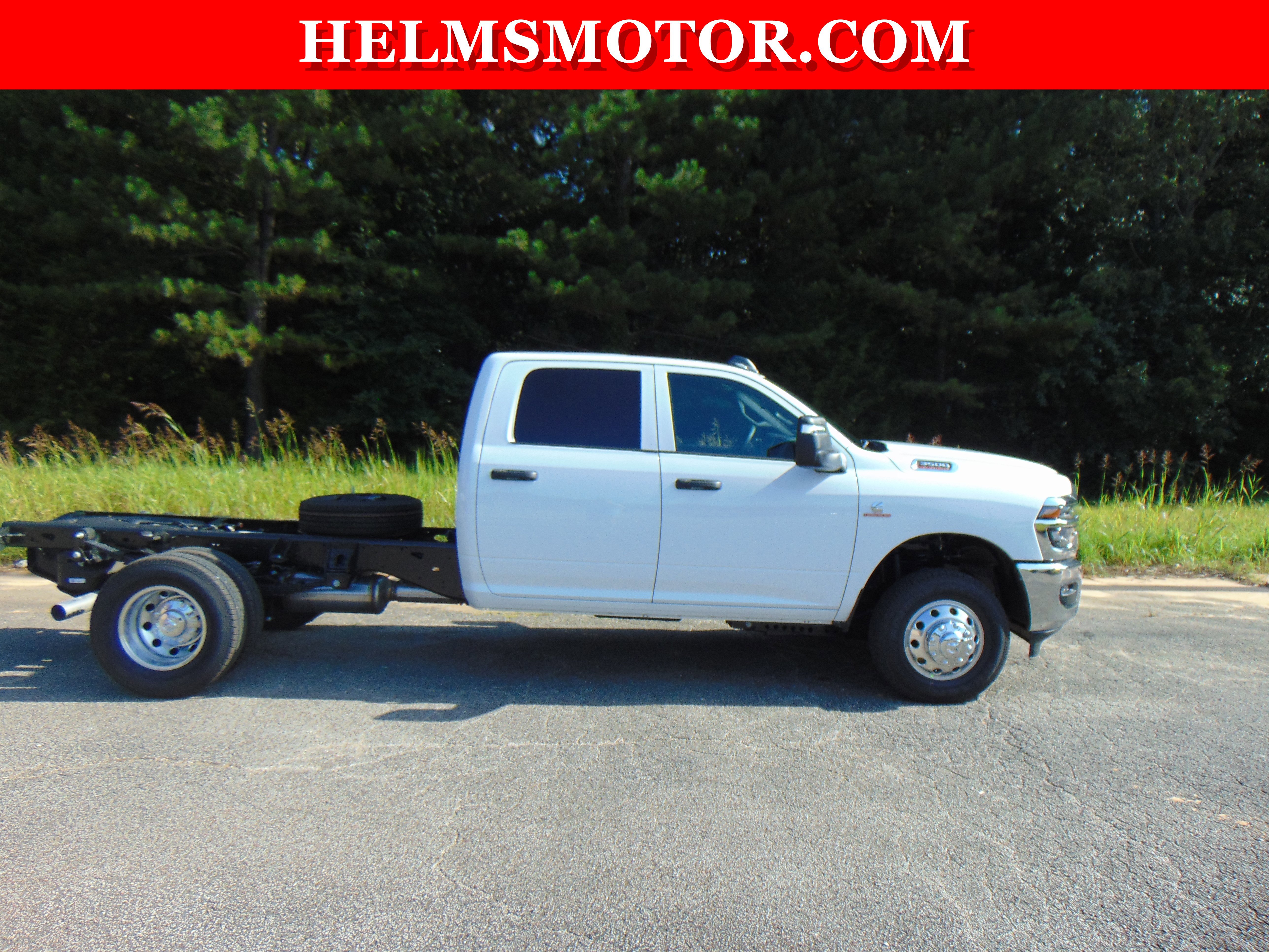 New 2026 RAM 3500 Tradesman image 13