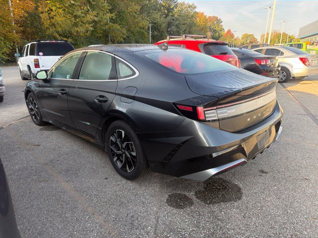 Used 2025 Hyundai Sonata SEL FWD image 4