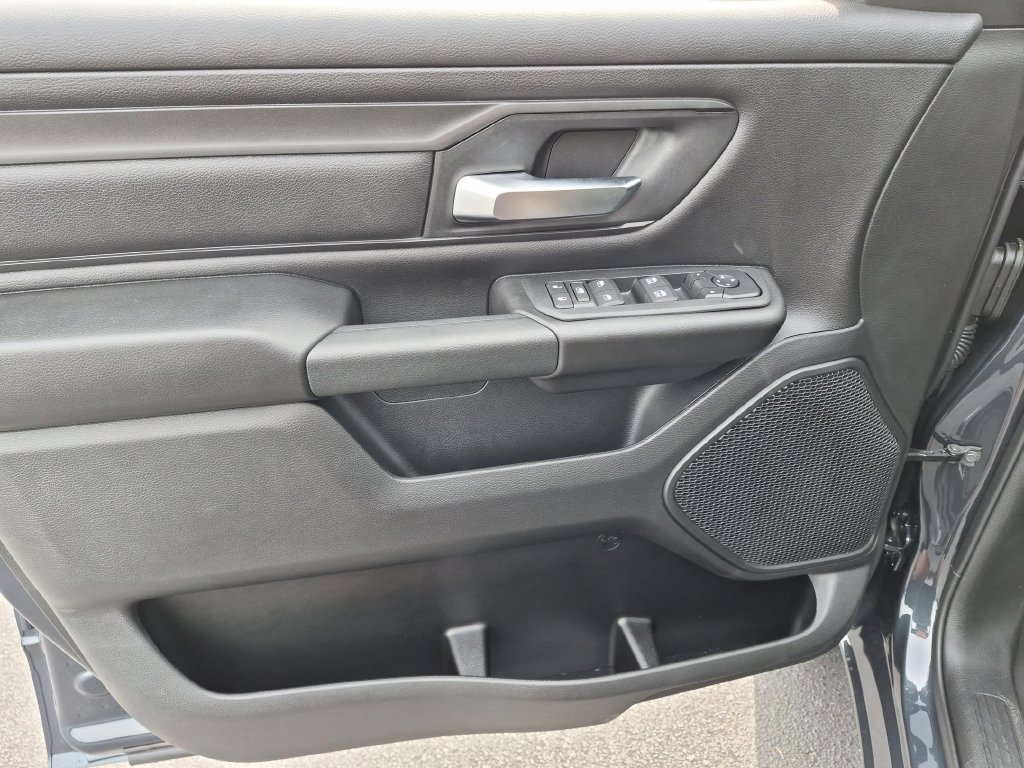 New 2027 RAM 1500 Warlock AWD/4WD image 9