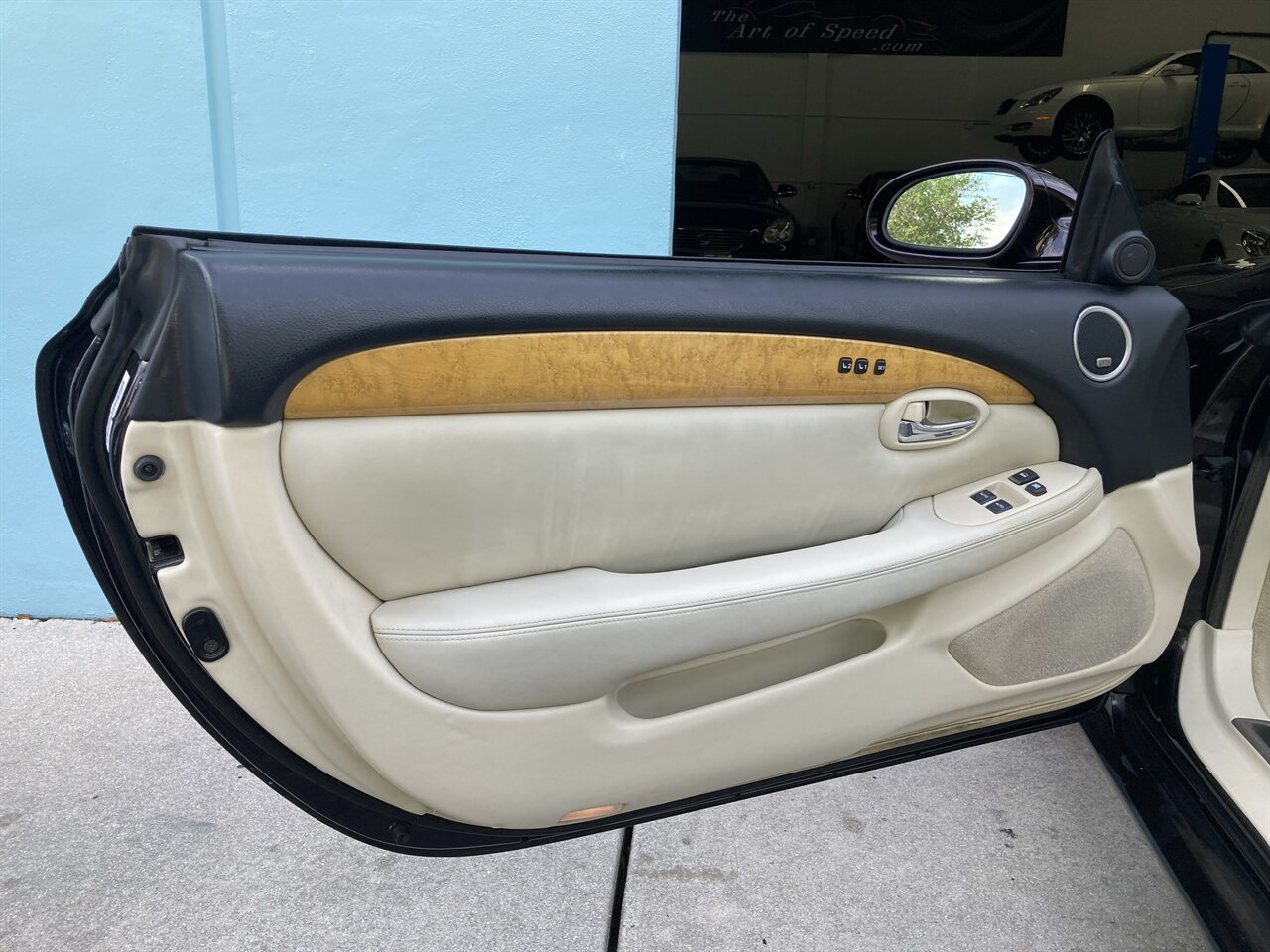 Used 2003 Lexus SC 430 Convertible RWD image 31