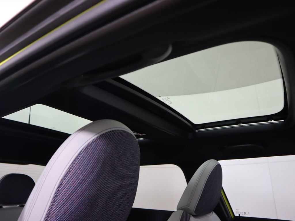 New 2026 MINI Cooper 4-Door Hardtop image 20