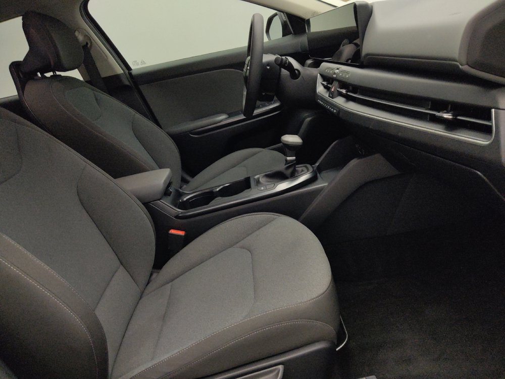 Used 2025 Kia K4 FWD image 21