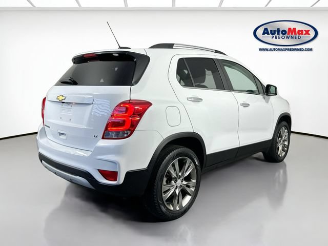 Used 2020 Chevrolet Trax LT w/ LT Convenience Package AWD/4WD image 2