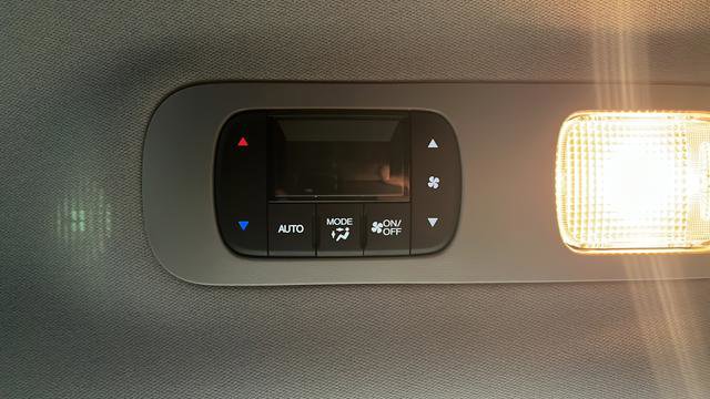 Used 2023 Honda Odyssey Elite image 43