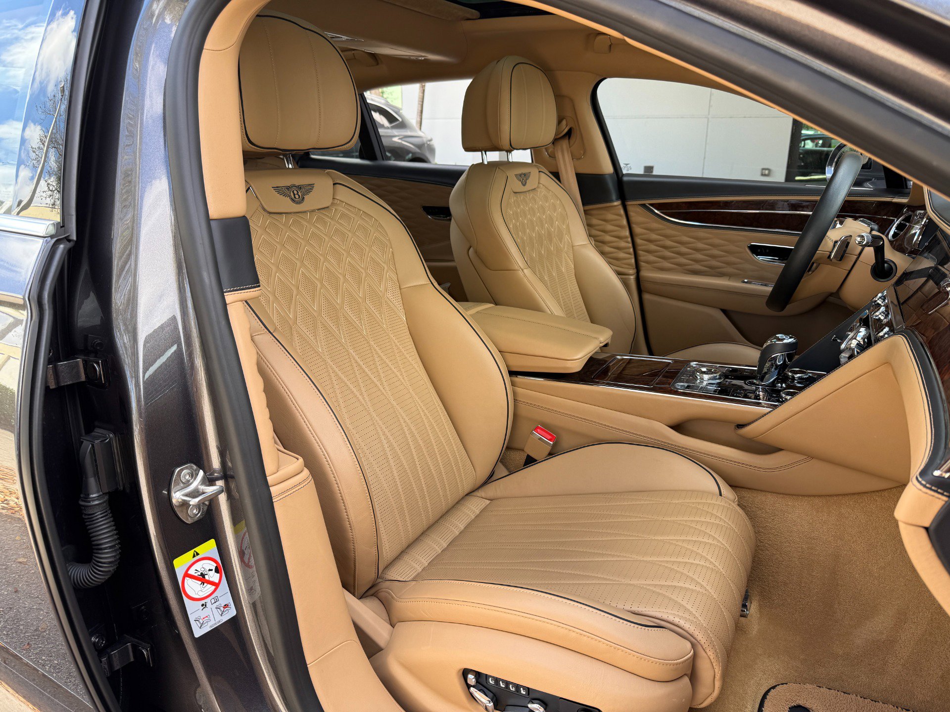 Used 2021 Bentley Flying Spur W12 AWD/4WD image 33