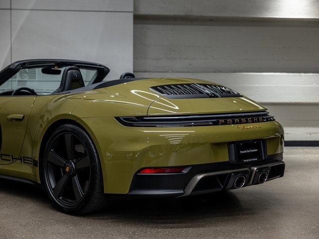 Used 2026 Porsche 911 Carrera 4 GTS image 27