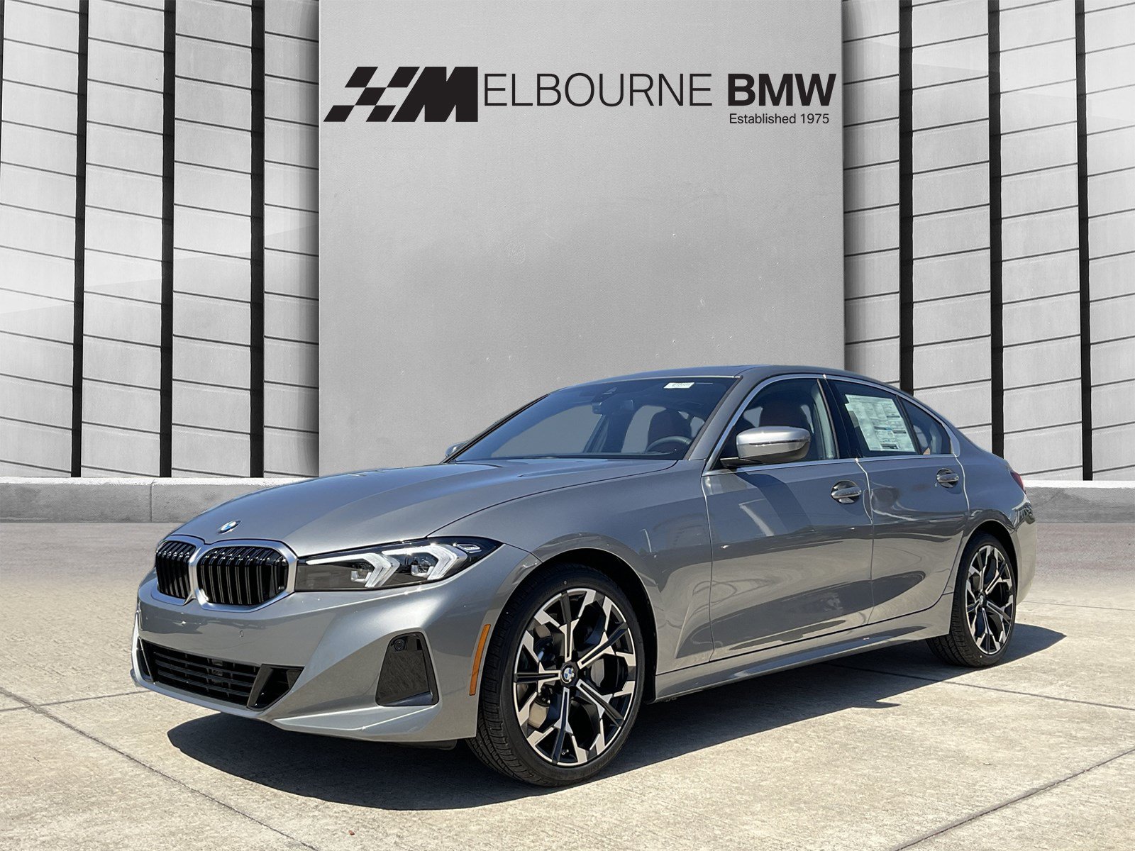 Used 2026 BMW 330i Sedan w/ Premium Package RWD image 3