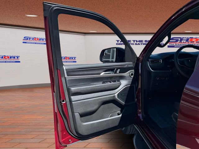 New 2024 Jeep Wagoneer 4WD w/ Convenience Group I image 10