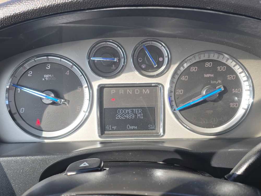 Used 2010 Cadillac Escalade EXT Premium image 21