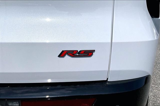 New 2026 Chevrolet Traverse RS w/ LPO, Floor Liner Package FWD image 9