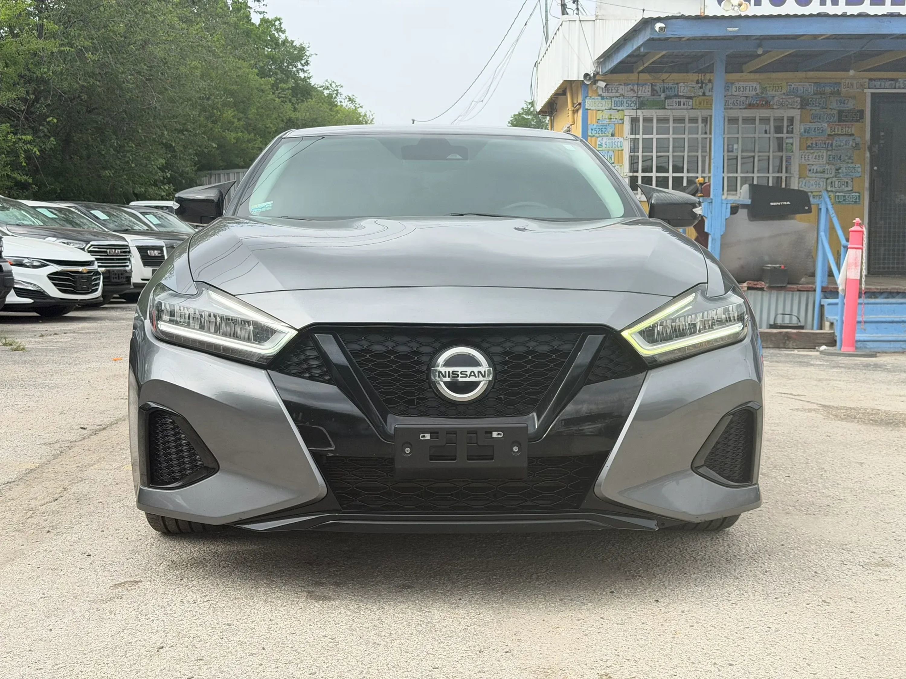 Used 2021 Nissan Maxima 3.5 SV w/ Floor Mat Group FWD image 3