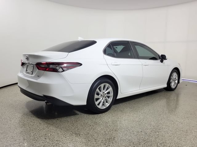 Used 2023 Toyota Camry LE FWD image 5