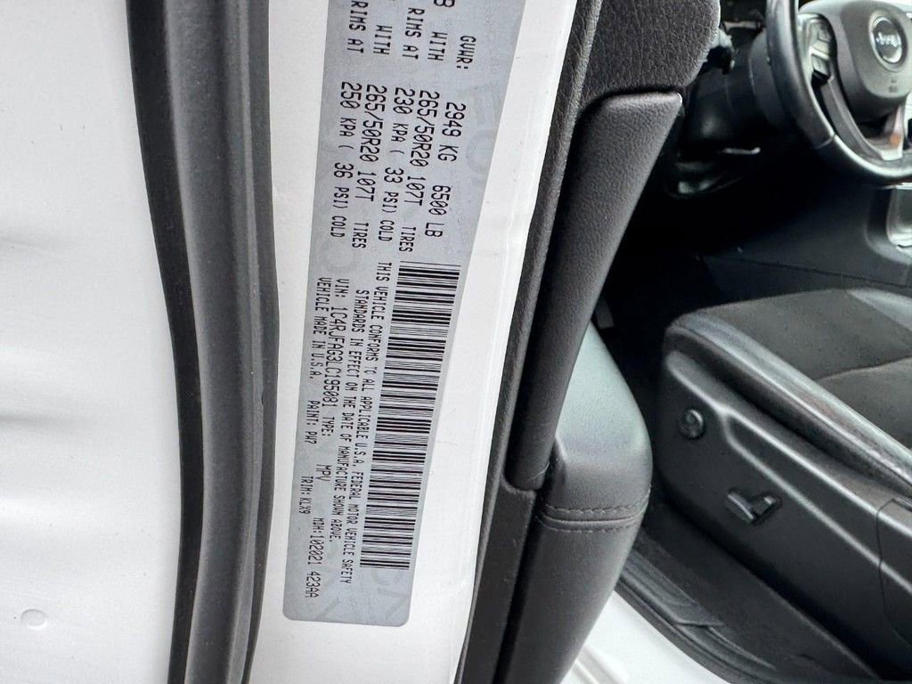 Used 2020 Jeep Grand Cherokee Altitude image 25