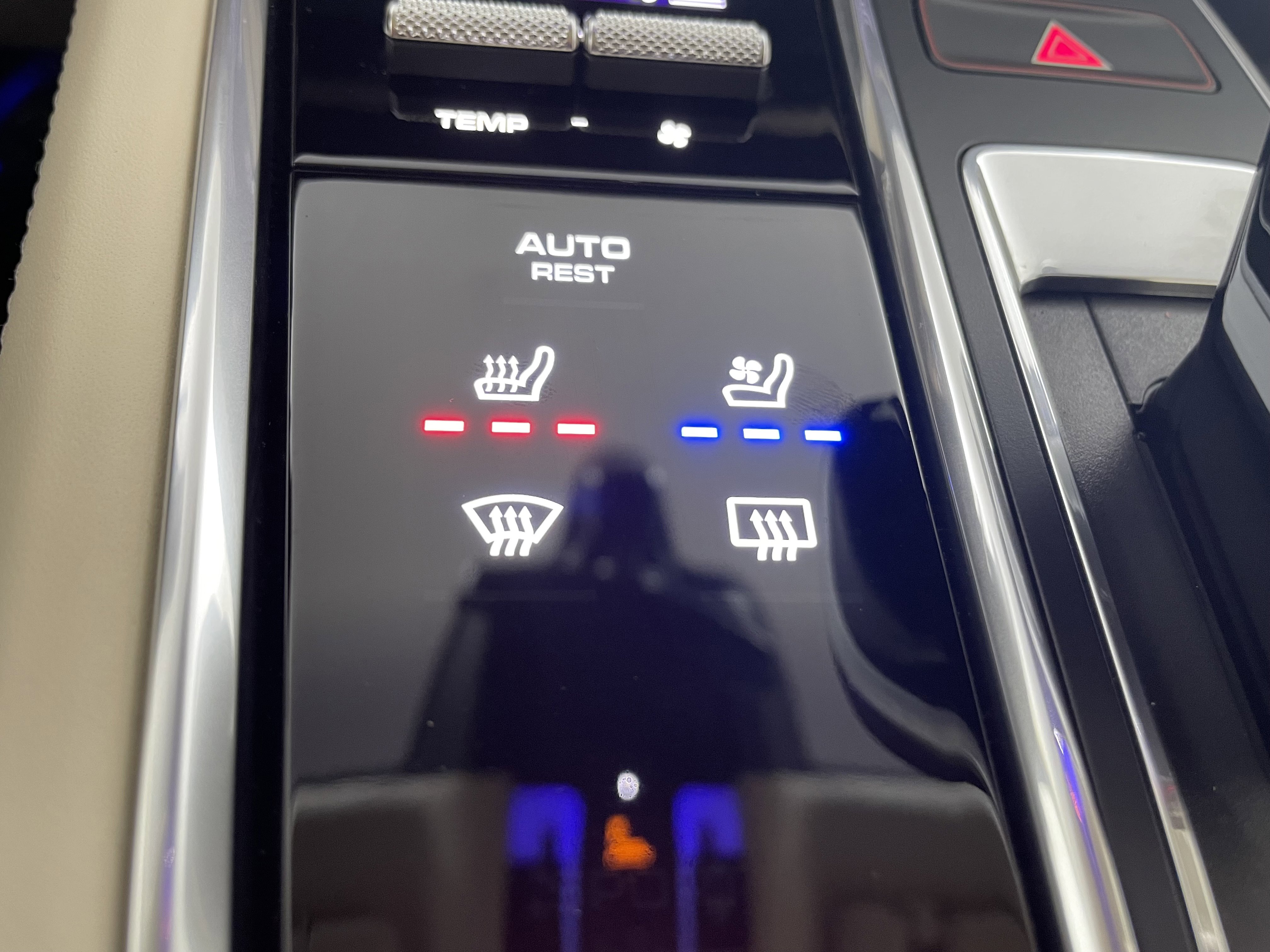 Certified 2023 Porsche Panamera 4 Platinum Edition w/ Assistance Package image 23