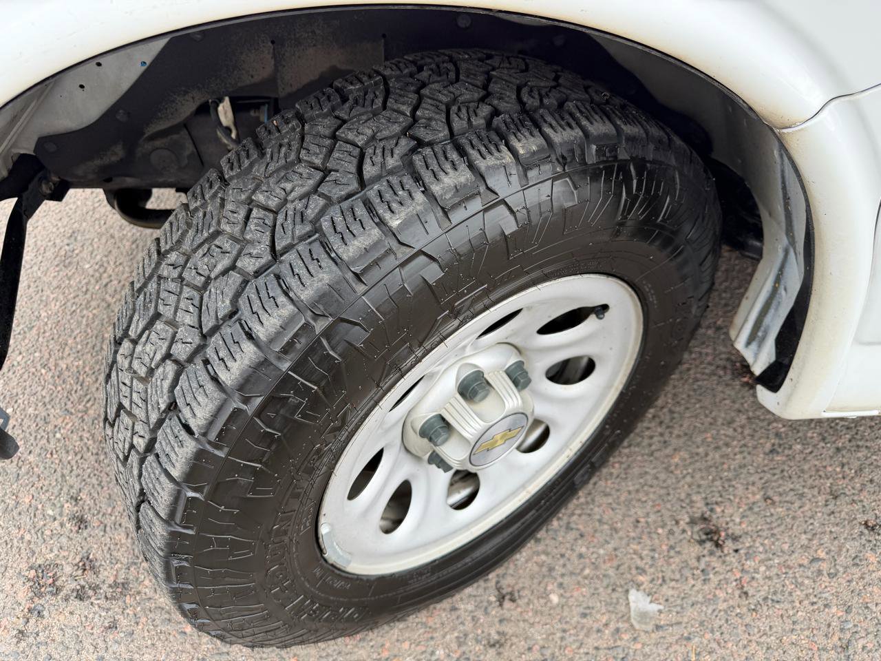 Used 2011 Chevrolet Express 1500 AWD image 30