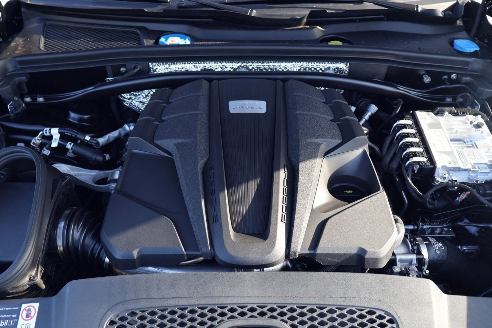 New 2026 Porsche Macan S image 26