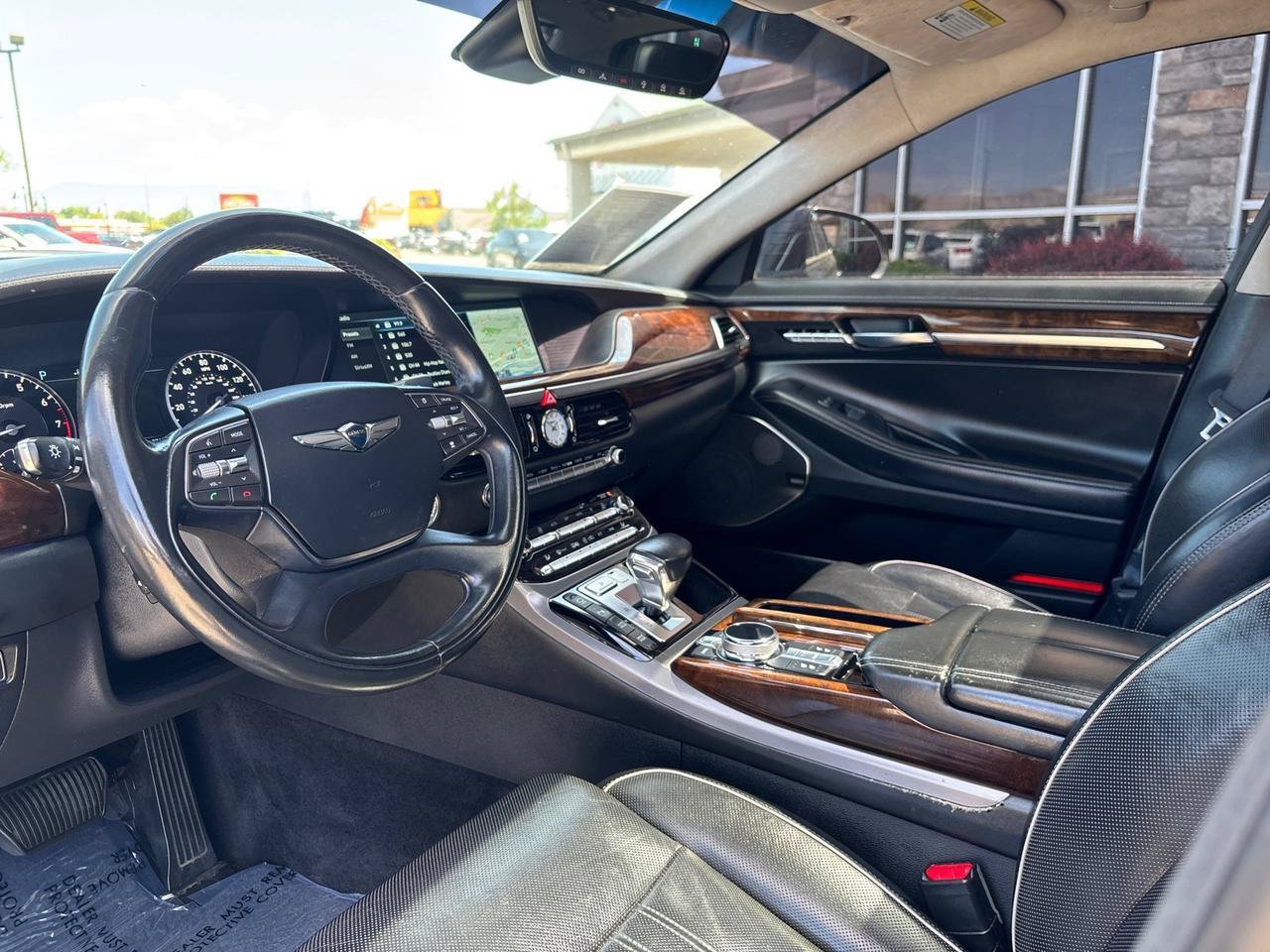 Used 2018 Genesis G90 5.0 Ultimate AWD/4WD image 28