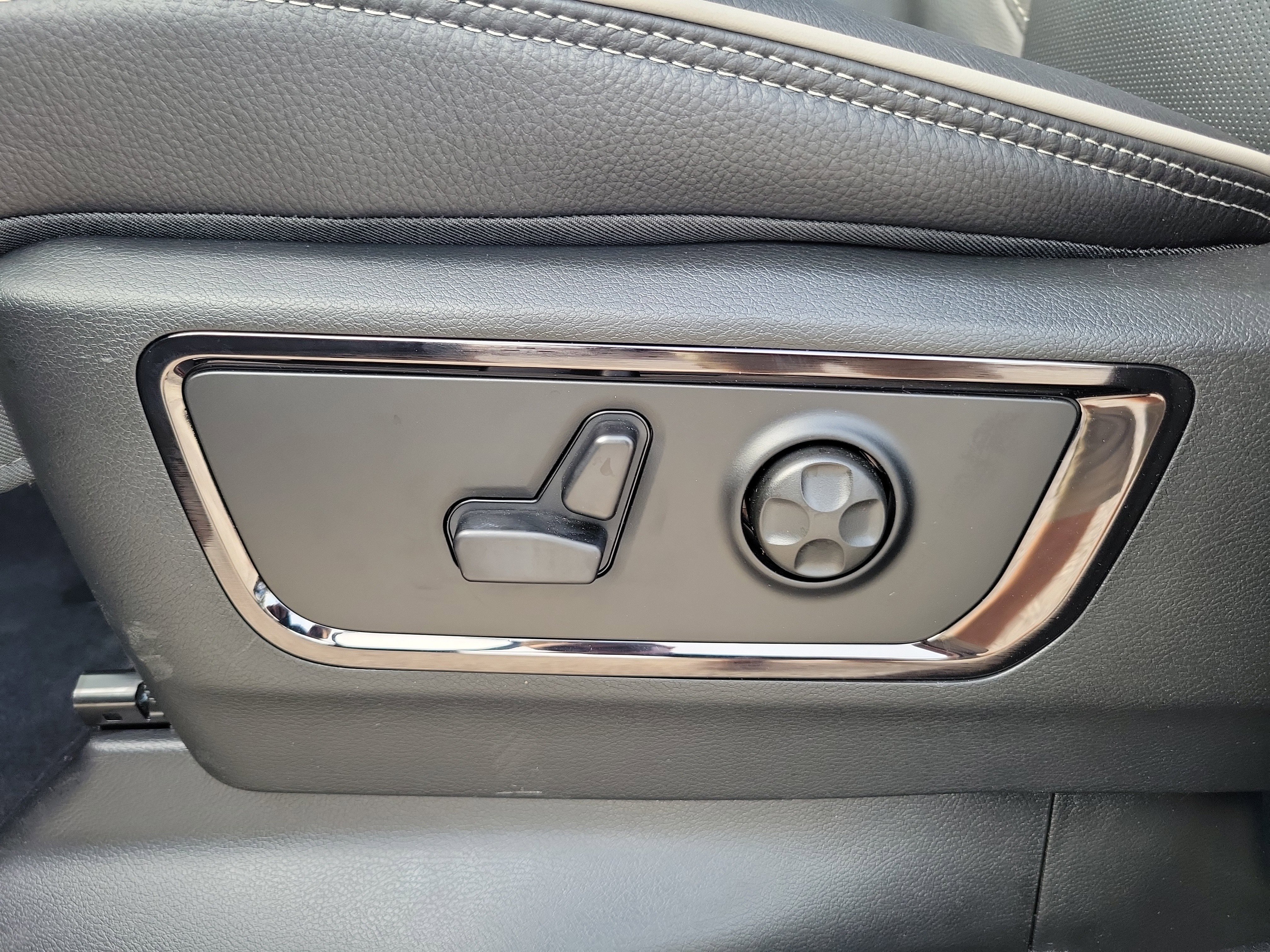 New 2026 RAM 1500 Limited image 11