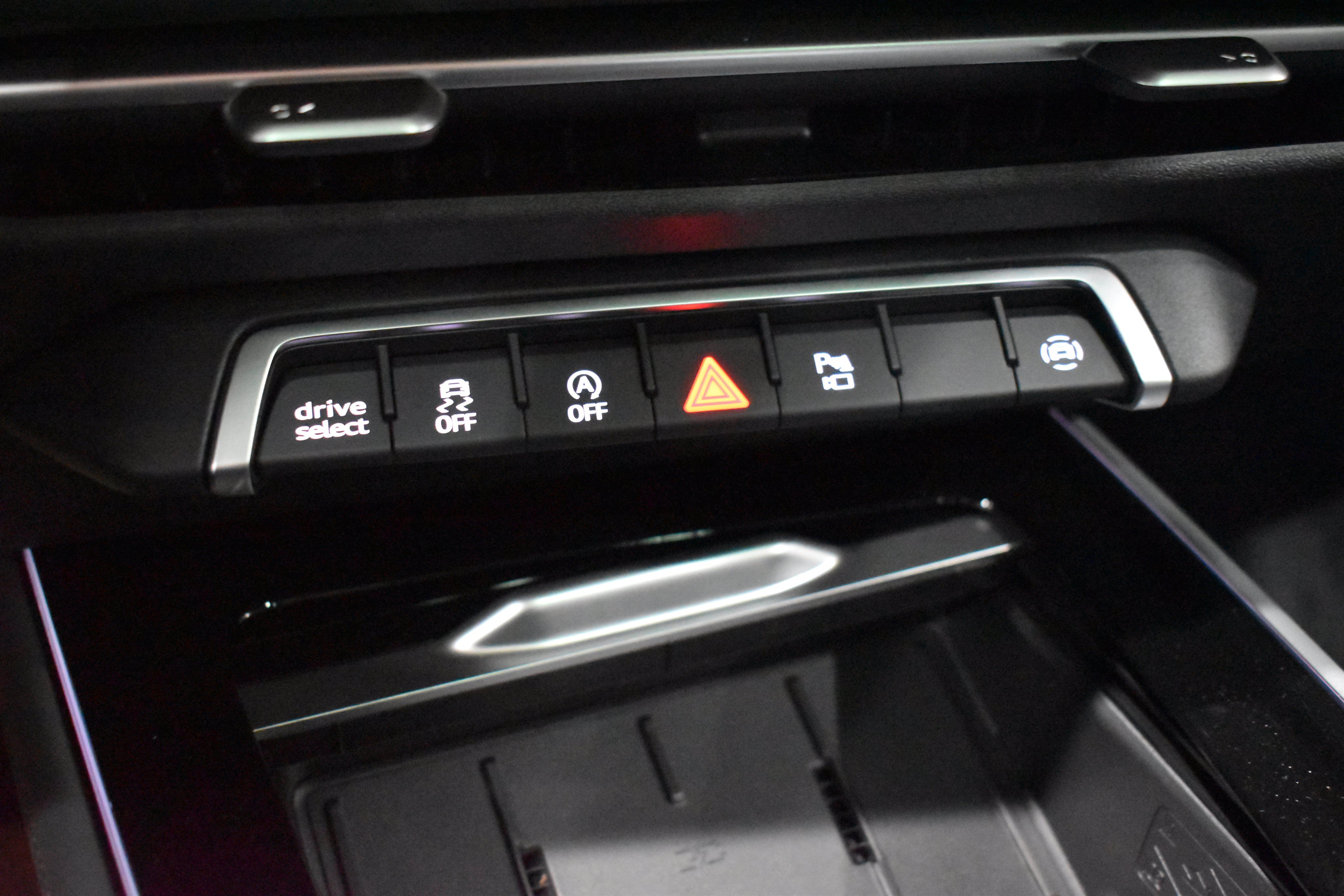 New 2026 Audi Q3 quattro 2.0T AWD/4WD image 15