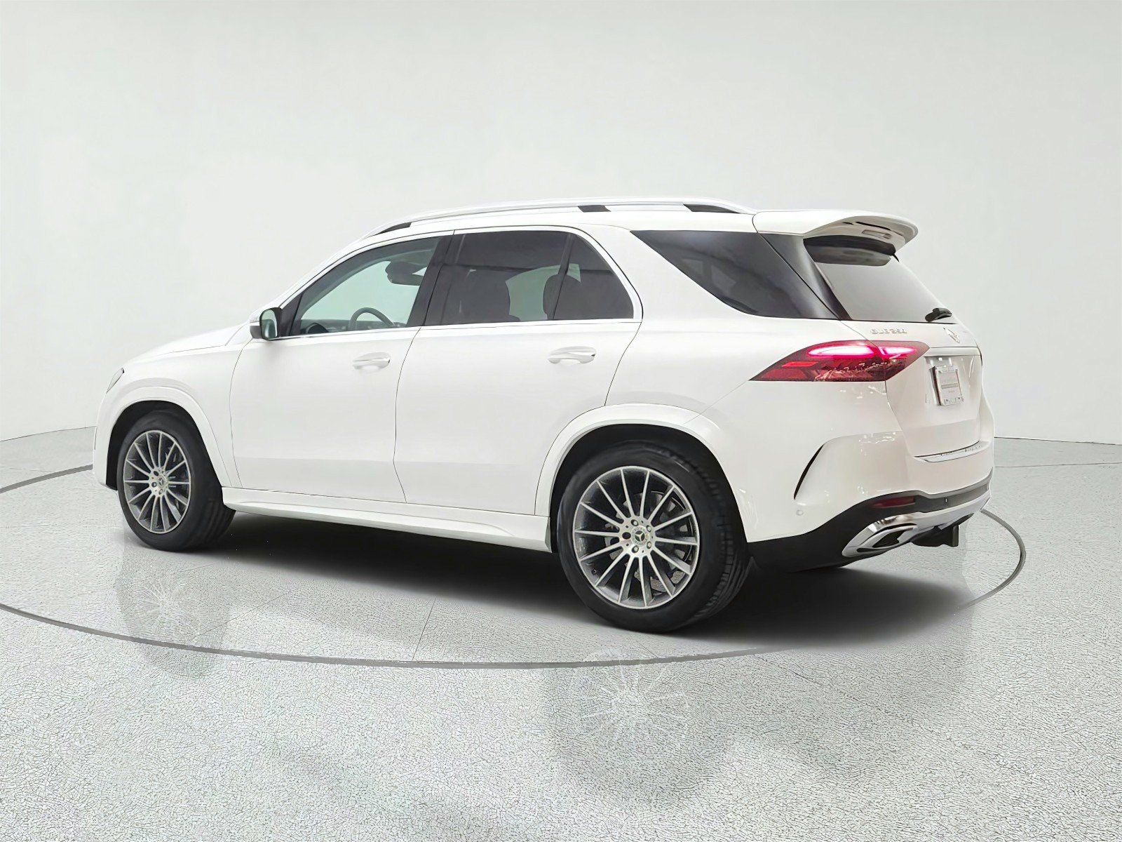 Used 2024 Mercedes-Benz GLE 350 4MATIC image 7
