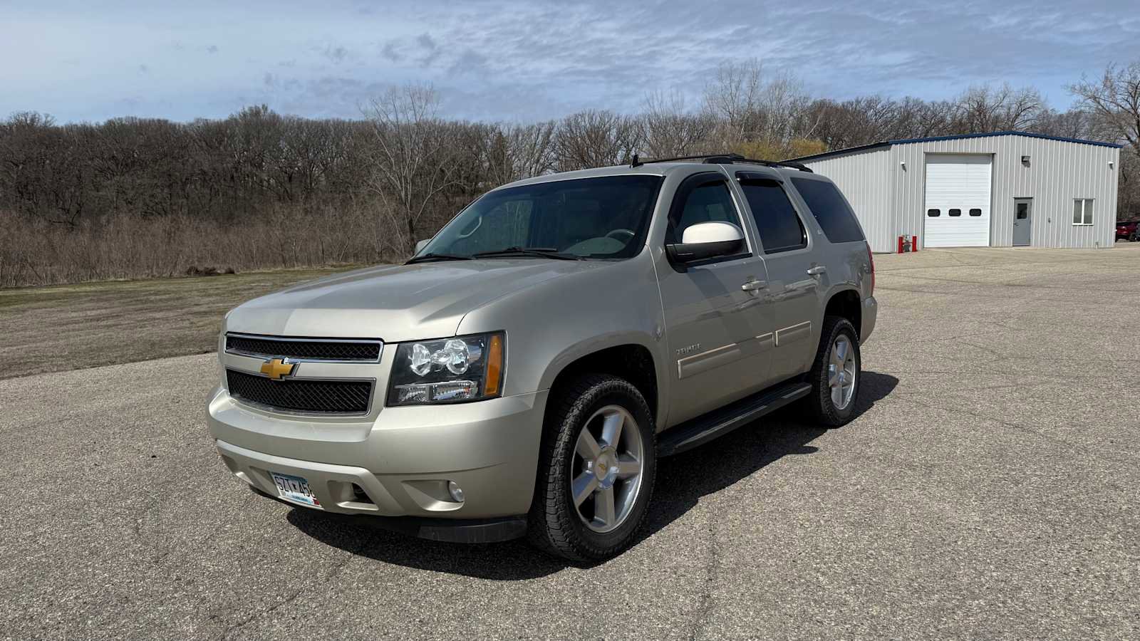 Used 2014 Chevrolet Tahoe LT w/ Luxury Package AWD/4WD image 1