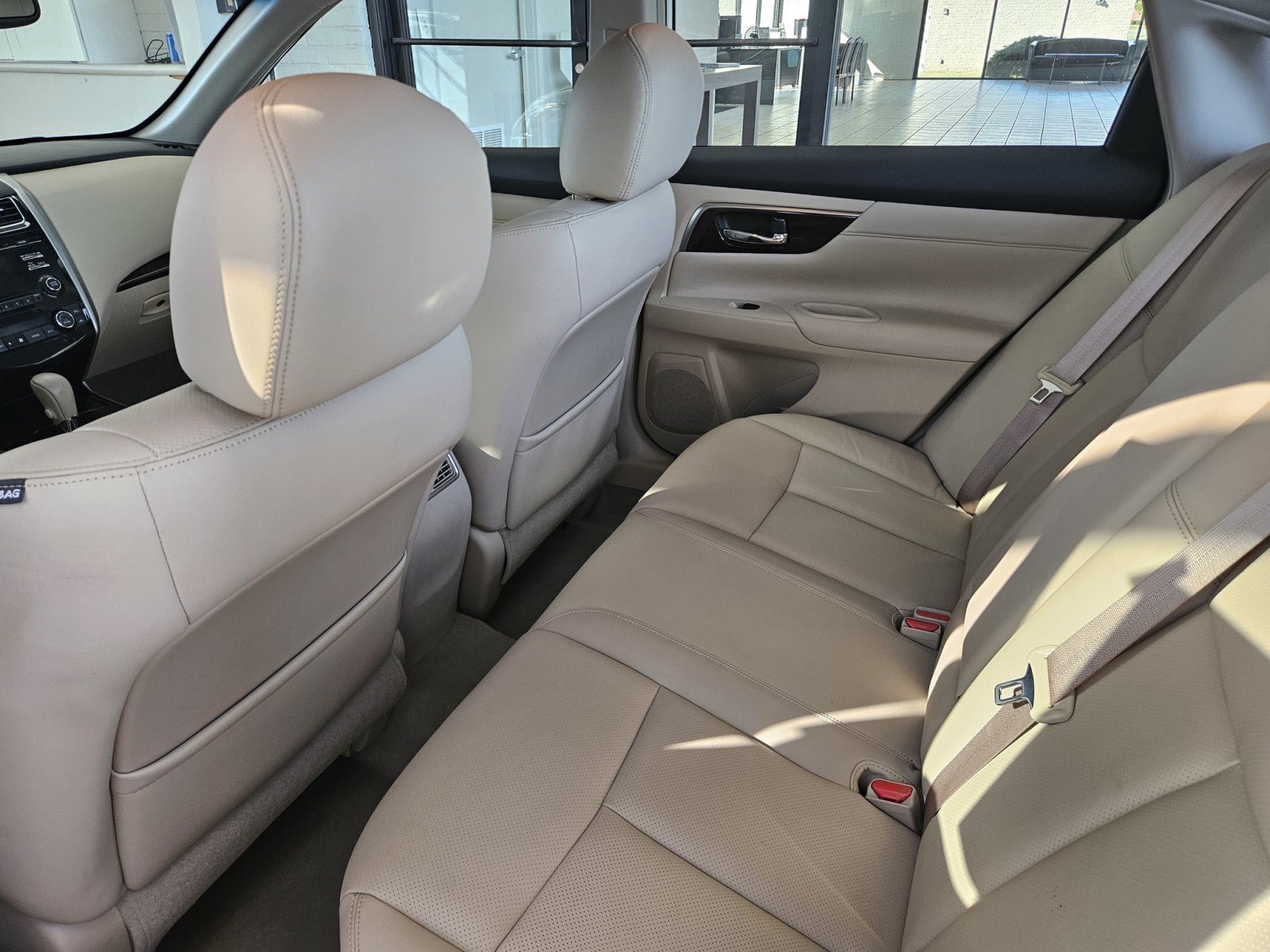 Used 2013 Nissan Altima 2.5 SL FWD image 9