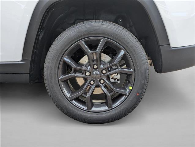 New 2025 Jeep Grand Cherokee Limited image 9