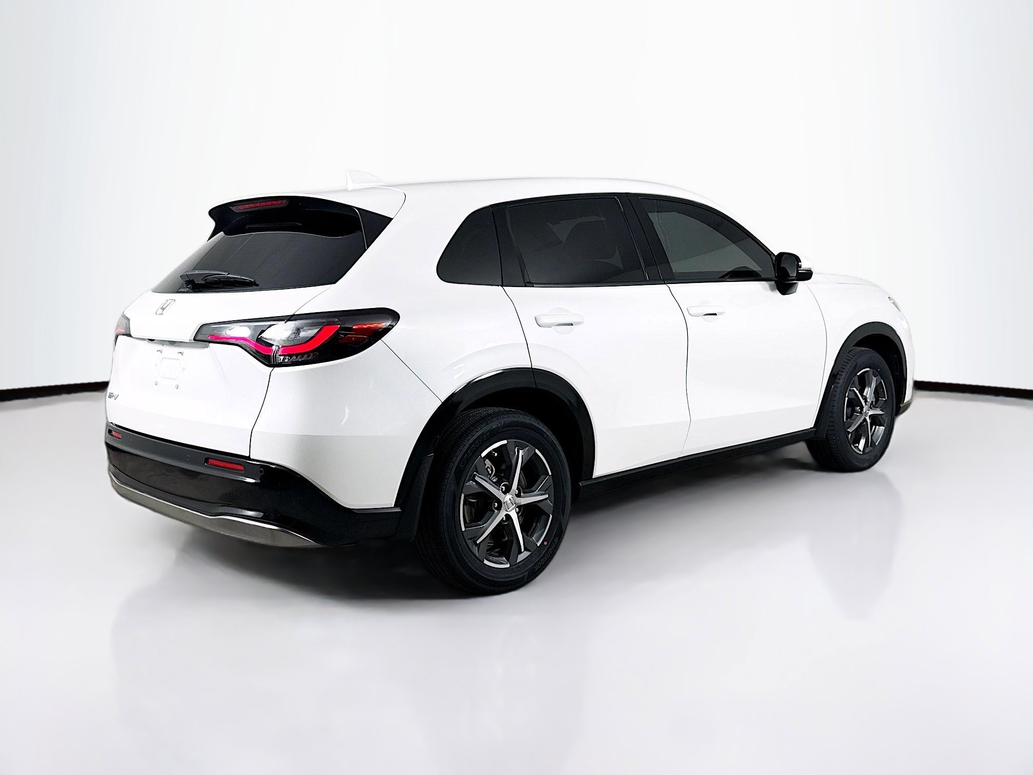 Certified 2023 Honda HR-V EX-L image 32