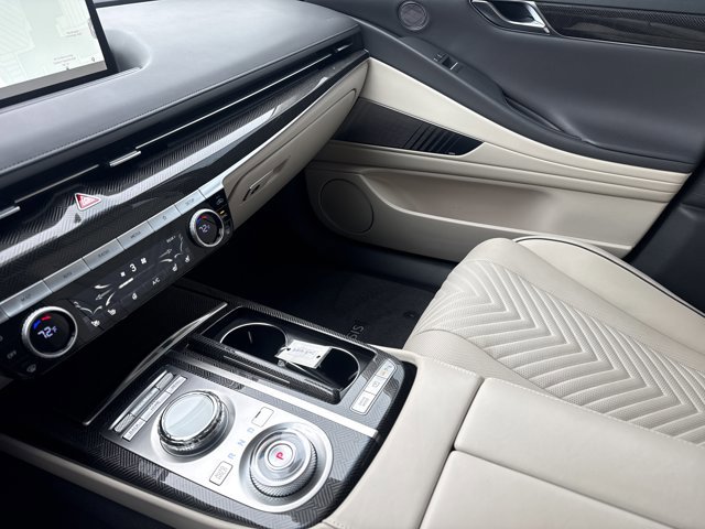 Used 2023 Genesis G80 3.5T Sport image 23