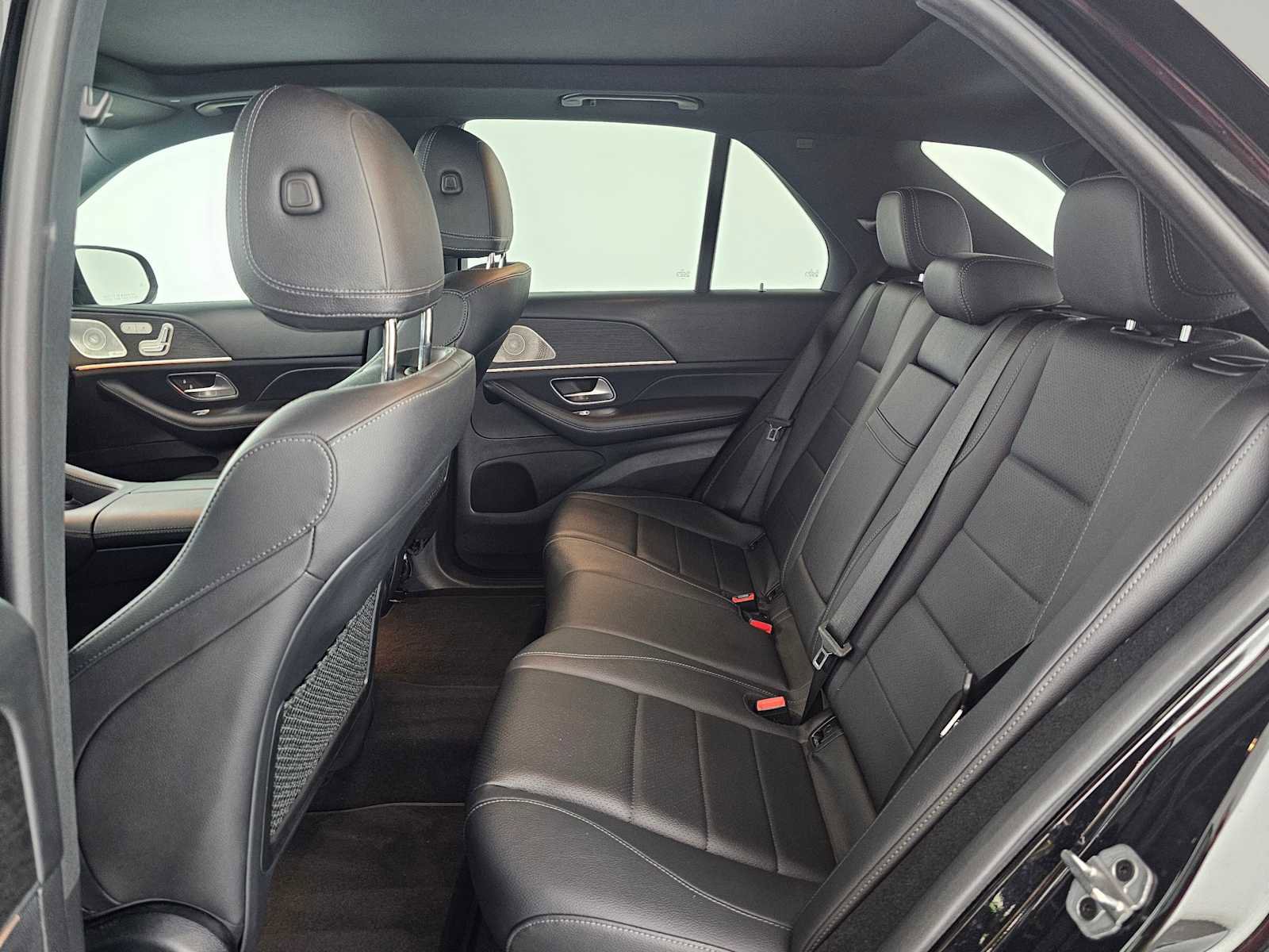 Used 2022 Mercedes-Benz GLE 350 w/ Premium Package image 17