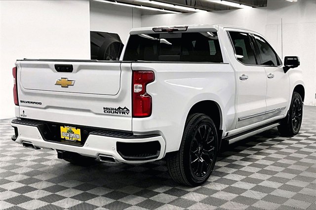 Used 2023 Chevrolet Silverado 1500 High Country w/ High Country Premium Package image 12