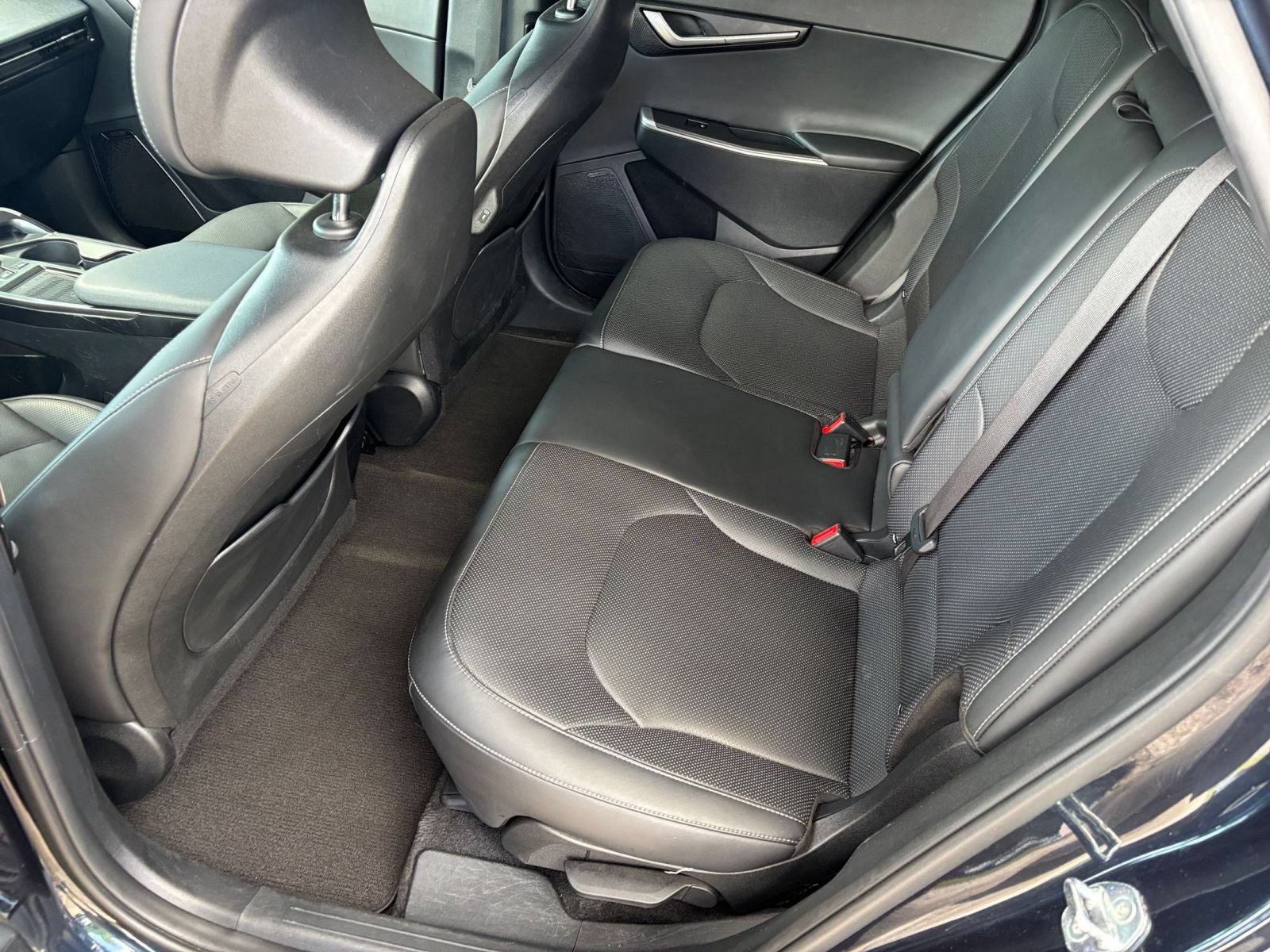 Used 2024 Kia EV6 Wind RWD image 33