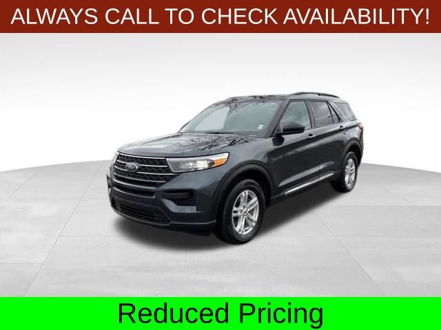 Used 2022 Ford Explorer XLT image 3