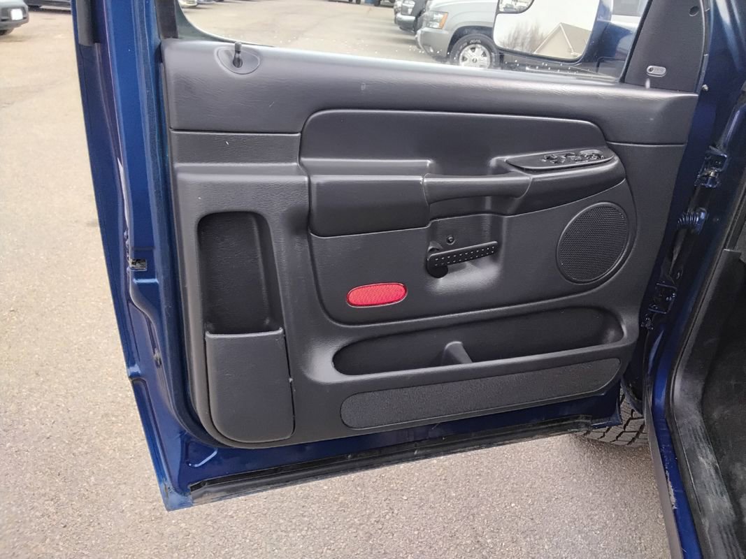 Used 2002 Dodge Ram 1500 Truck ST image 9