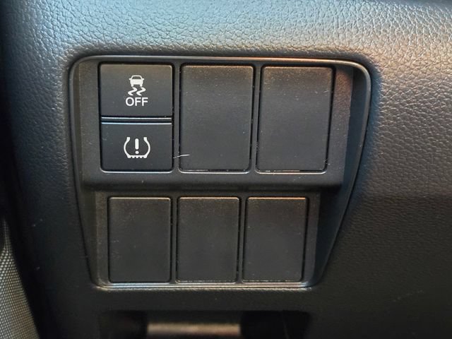 Used 2018 Honda CR-V LX image 24