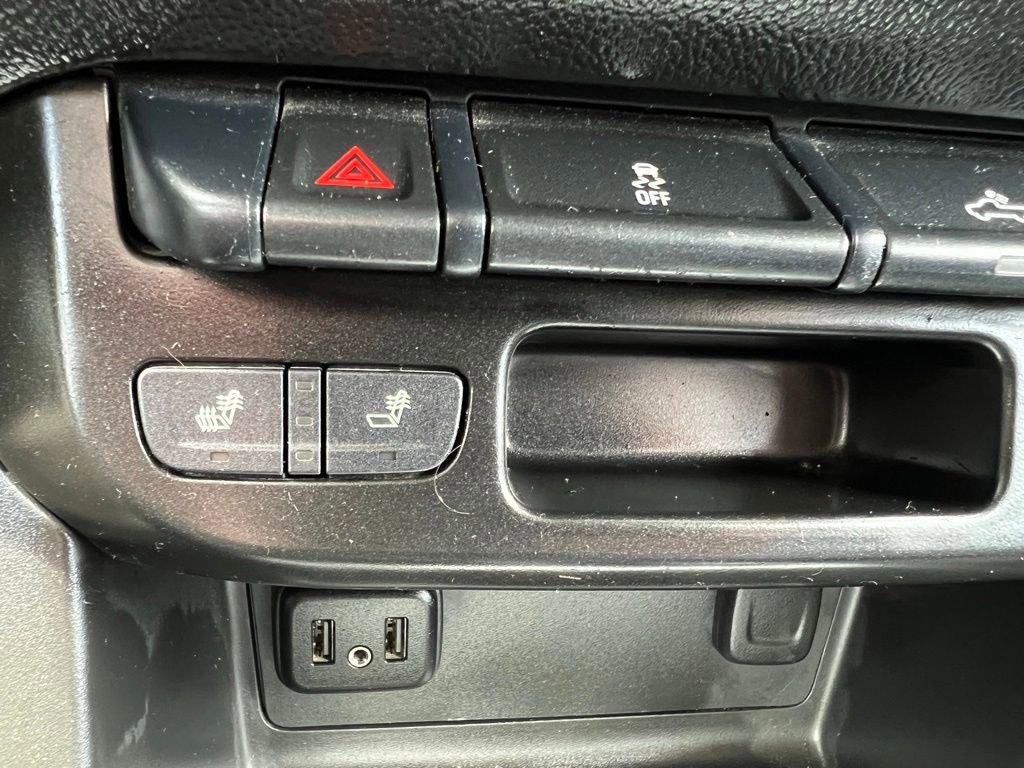 Used 2022 Chevrolet Colorado LT w/ Luxury Package RWD image 41