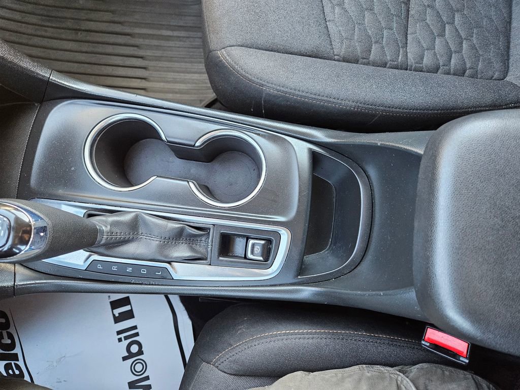Used 2019 Chevrolet Equinox LT FWD image 17