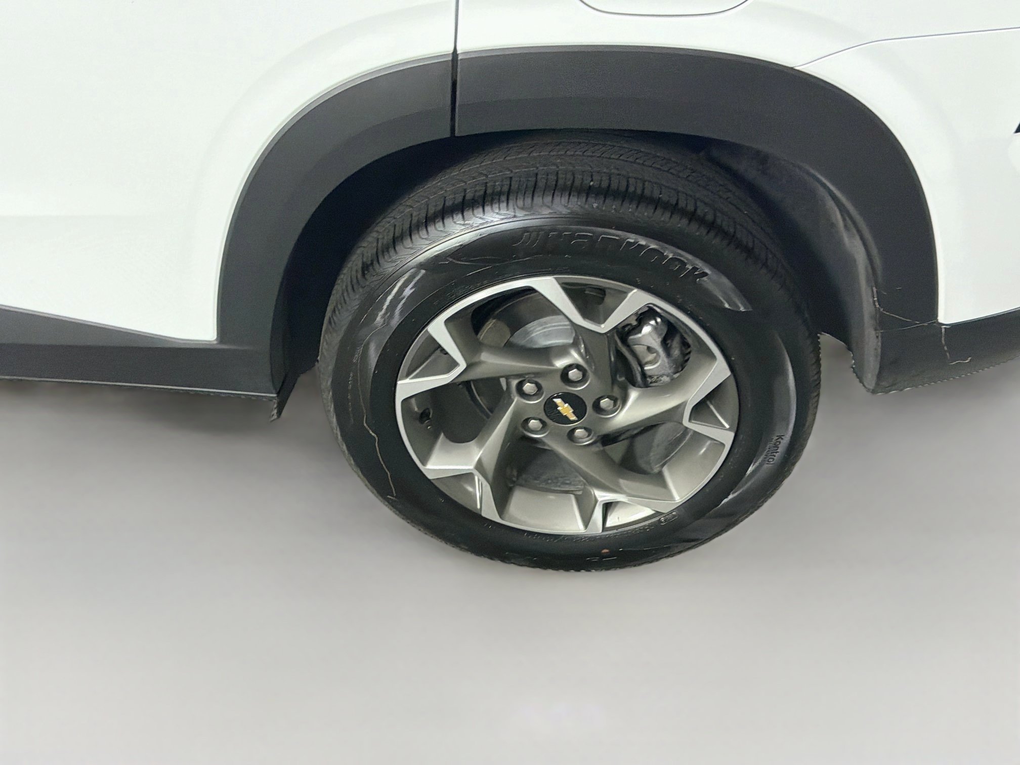 Used 2026 Chevrolet Trax LT FWD image 11