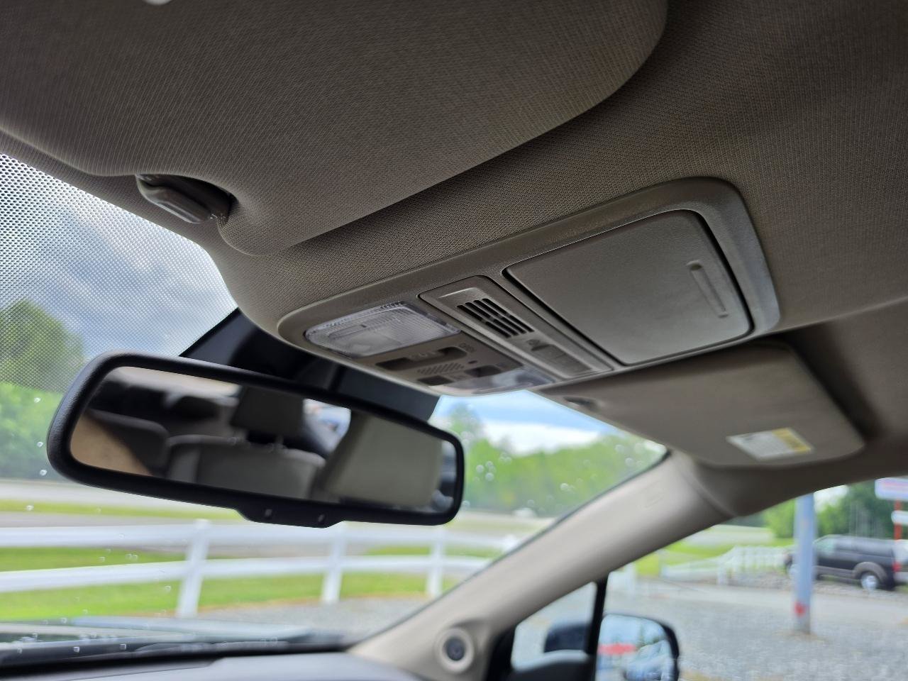 Used 2017 Honda Pilot Touring image 19